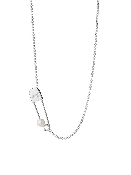 Runaway Safety Pin Necklace With Pearl